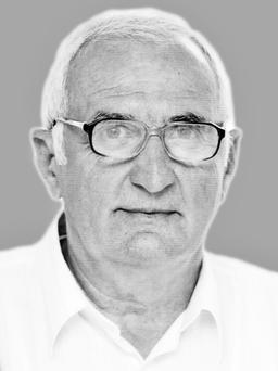 LAZO Nikov RADANOVIĆ