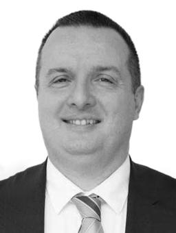 Prof. dr PREDRAGU STANIŠIĆU
redovnom profesoru Prirodno-matematičkog fakulteta
Univerziteta Crne Gore