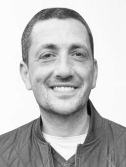 NIKOLA VUJADINOVIĆ