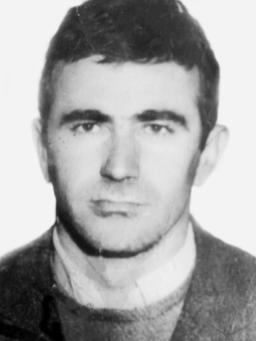 KNEŽEVIĆ MOMČILO 
23 godine