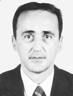 Lazar Lutovac
    dilp. pravnik