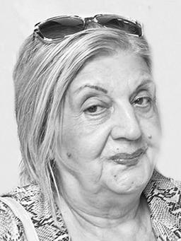 DANICA Pajova PERUNOVIĆ
   rođena Maksimović