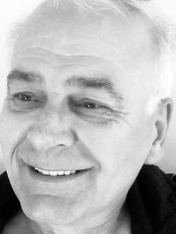 DRAGAN NIKIĆ