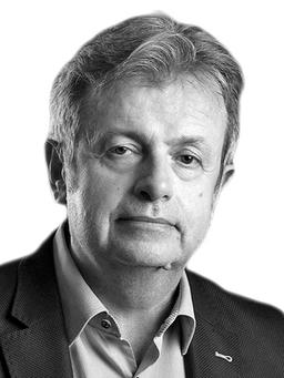 DUŠAN Petra VUKSANOVIĆ
Prof. Dr.