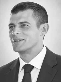 dr. VLADIMIR pok. Momčila ŠLJUKIĆ
hirurg